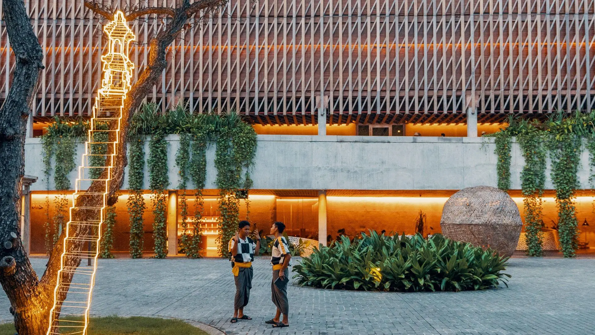 Made Palguna - Guardians (4).jpg