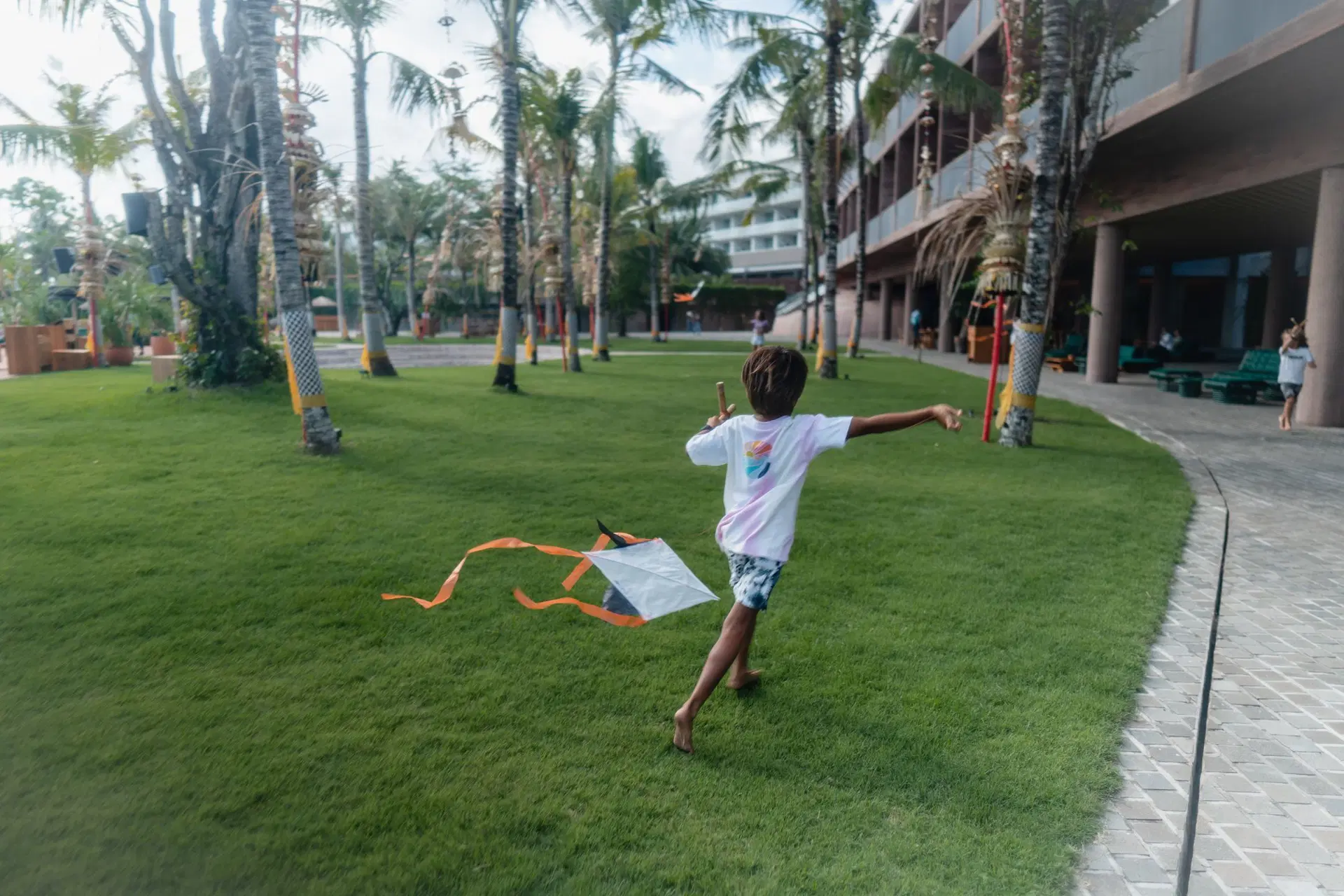 Sweet Potato Kids - kite workshop.jpg