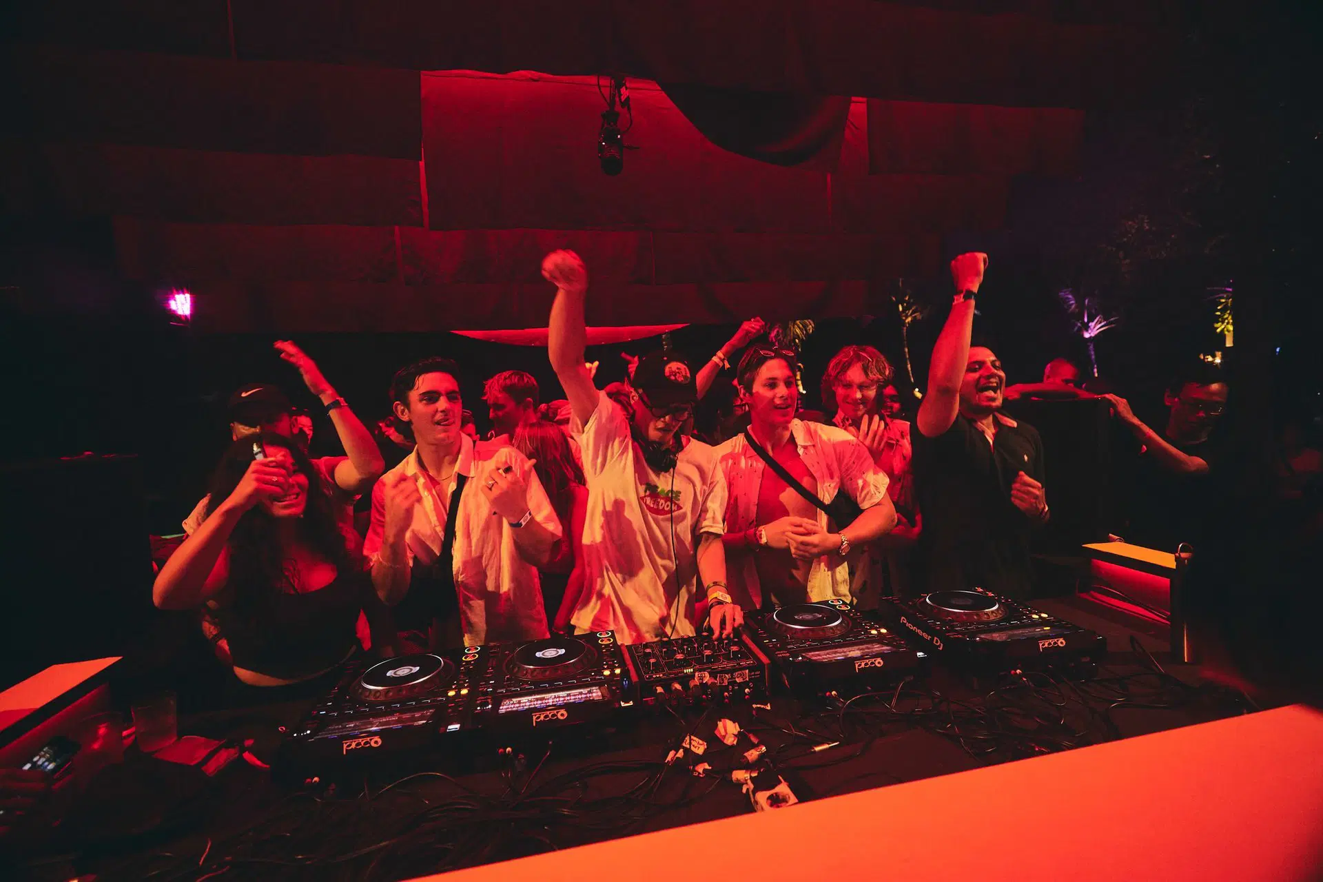 ph-presents-dekmantel-1.jpg