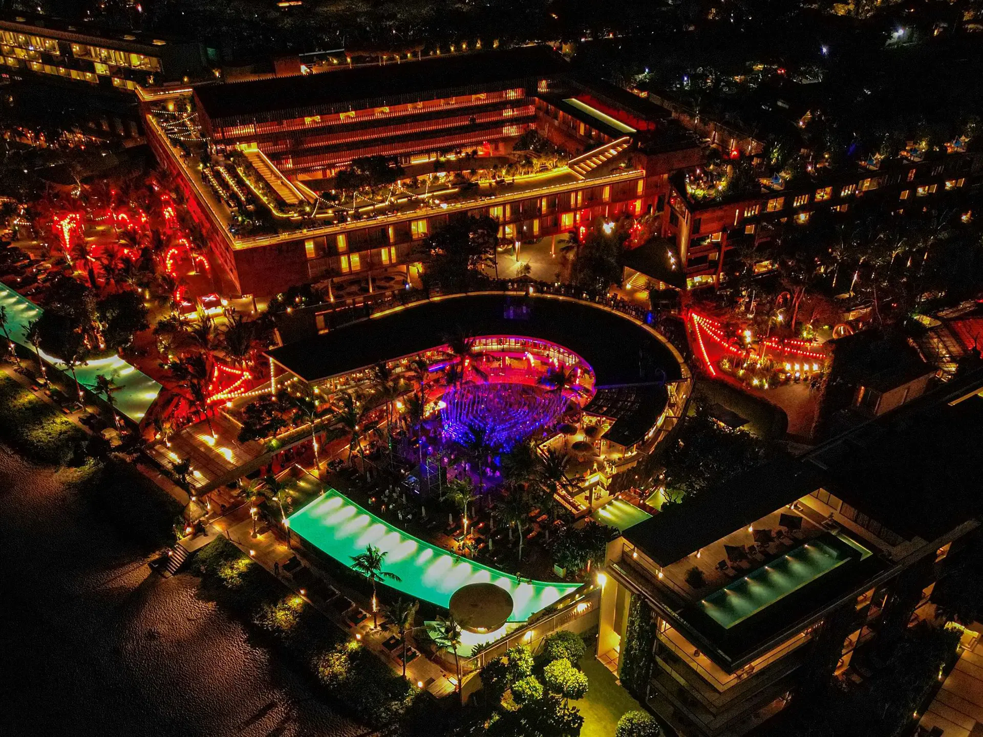 placeholder_nye2025_aerialshot.jpg
