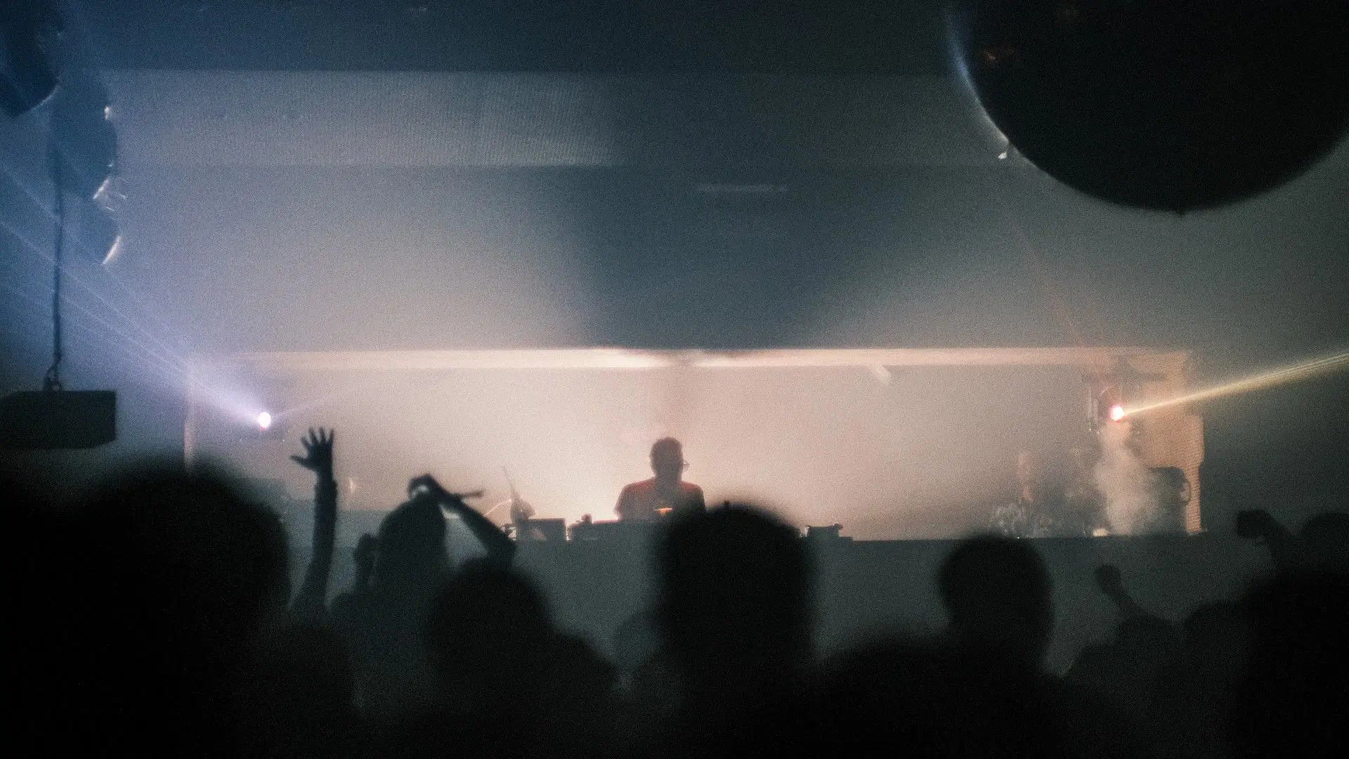 klymax-discotheque-bali-vibe-3.jpg